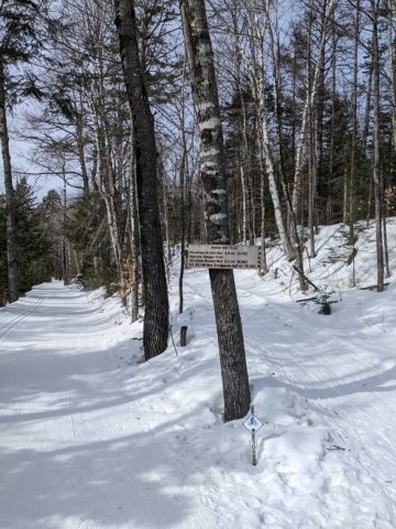Turnoff to Stratton Brook Hut from the Narrow Gauge Path (this was the EASY way)